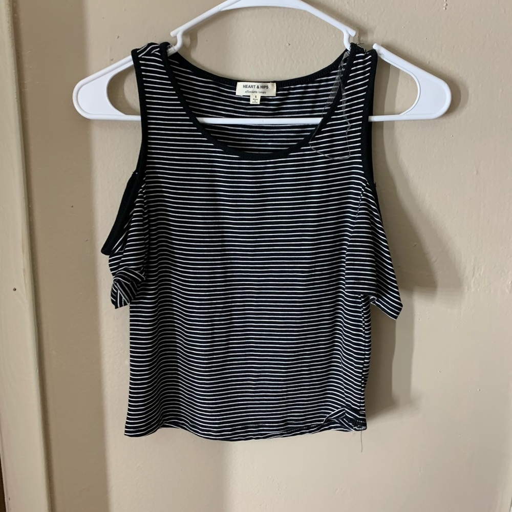 Clothes - Picture 8 of 8
